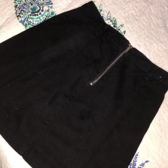 Black Tie Mini Skirt - Picture 3 of 4